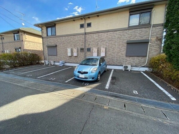 スクエアガーデン Bの物件内観写真